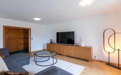 Champ de Brent: Interieur Ontwerp, Flooring, Meubilair, Hout, Verdieping, Plafond, Verlichting, Bankstel, Woonkamer, Kamer