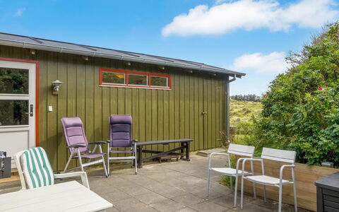 Nikolce - 500M from the Sea: Verblijf, Backyard, Werf, Garden Gebouwen, Schuur, Siding, Buitenmeubels, Blokhut, Outdoor Structuur, Keet
