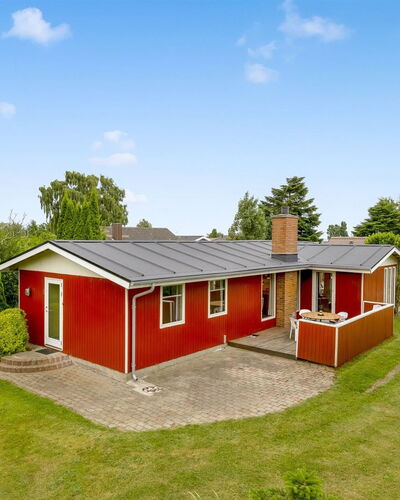 Wiggi - 250M from the Sea