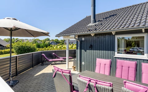 Rosamunde - 700M from the Sea: Dak, Huis, Huis, Verblijf, Siding, Landgoed, Oprit, Garden Gebouwen, Werf, Schuur