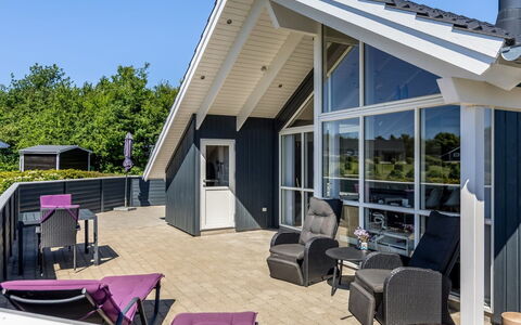 Rosamunde - 700M from the Sea: Dak, Huis, Huis, Verblijf, Siding, Landgoed, Oprit, Garden Gebouwen, Werf, Schuur