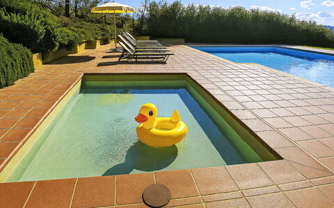 Montalcino 17: Zwembad, Samengesteld Materiaal, Buitenmeubels, Waterpartij, Tuin, Vrije Tijd, Landscaping, Werf, Ontwerp, Toevlucht
