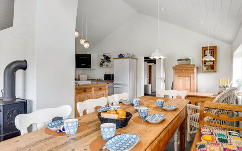 Reinhard - from the Sea: Meubilair, Interieur Ontwerp, Plafond, Hout, Lichte Inrichting, Kamer, Flooring, Keuken, Huis, Verlichting
