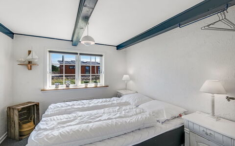 Reinhard - from the Sea: Plafond, Verdieping, Flooring, Interieur Ontwerp, Meubilair, Huis, Slaapkamer, Bed, Kamer, Bedding