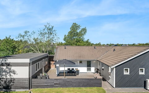 Guthbrand - 1.3Km from the Sea: Appartement, Condominium, Landgoed, Balkon, Villa, Hotel