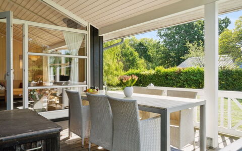 Erko - 575M from the Sea: Verblijf, Backyard, Werf, Garden Gebouwen, Schuur, Siding, Buitenmeubels, Blokhut, Outdoor Structuur, Keet