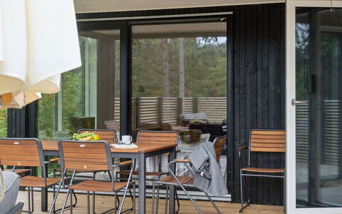 Aggi - 850M from the Sea: Verblijf, Backyard, Werf, Garden Gebouwen, Schuur, Siding, Buitenmeubels, Blokhut, Outdoor Structuur, Keet