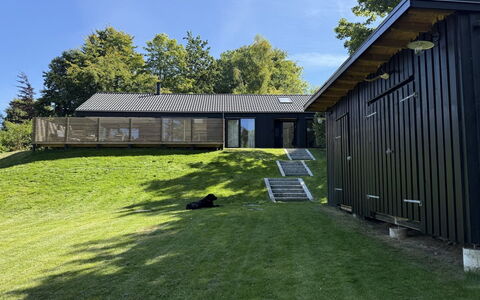 Aggi - 850M from the Sea: Verblijf, Backyard, Werf, Garden Gebouwen, Schuur, Siding, Buitenmeubels, Blokhut, Outdoor Structuur, Keet