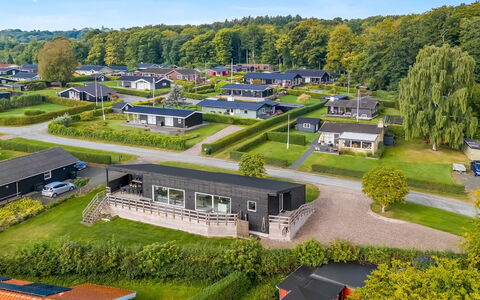 Fin - 150M from the Sea: Dak, Huis, Huis, Verblijf, Siding, Landgoed, Oprit, Garden Gebouwen, Werf, Schuur