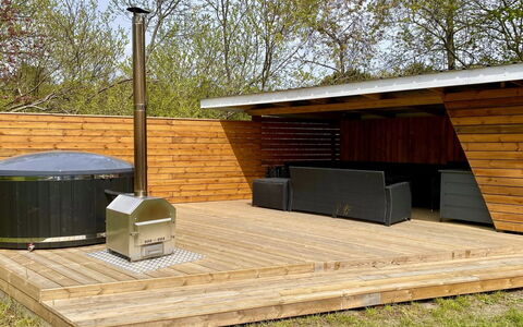 Wolter - 1.7Km from the Sea: Hout, Hardwood, Beits, Plank, Dek, Backyard, Tuin, Werf, Ontwerp, Outdoor Structuur