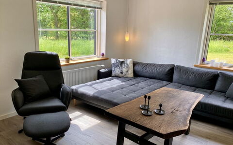 Wolter - 1.7Km from the Sea: Meubilair, Flooring, Verdieping, Hout, Houten Vloer, Interieur Ontwerp, Huis, Bankstel, Woonkamer, Kamer