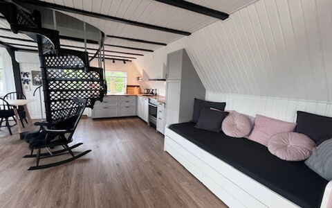 Gorica - 150M from the Sea: Hout, Interieur Ontwerp, Meubilair, Flooring, Verdieping, Plafond, Kamer, Houten Vloer, Hardwood, Woonkamer