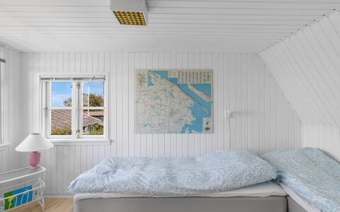 Gorica - 150M from the Sea: Hout, Slaapkamer, Flooring, Verdieping, Plafond, Laken, Bedding, Houten Vloer, Bed, Linens