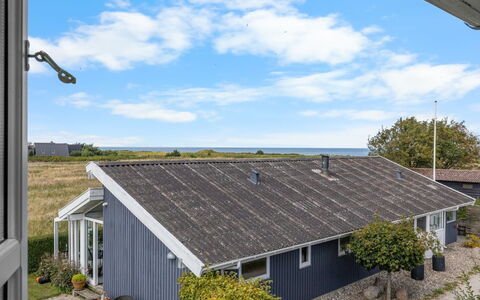 Gorica - 150M from the Sea: Dak, Verblijf, Huis, Siding, Landgoed, Schaduw, Werf, Plank, Boerderij