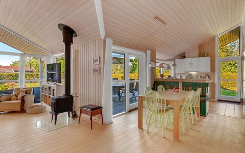 Arisa - 300M from the Sea: Appartement, Condominium, Landgoed, Balkon, Villa, Hotel