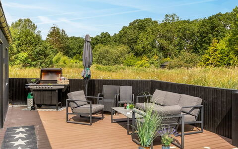 Artur - 800M from the Sea: Meubilair, Hout, Buitenmeubels, Houten Vloer, Dek, Stoel, Hardwood, Beits, Tuin, Buitentafel