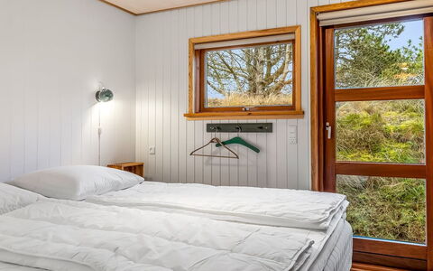 Anneka - 750M from the Sea: Interieur Ontwerp, Hout, Plafond, Flooring, Verdieping, Slaapkamer, Kamer, Bed, Bed Frame, Hardwood