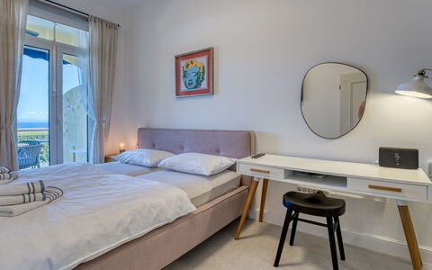 Design Jamar: Meubilair, Interieur Ontwerp, Bed, Slaapkamer, Flooring, Verdieping, Kamer, Hout, Plafond, Laken