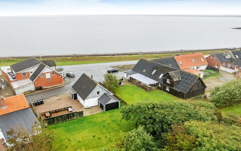 Raika - 25M to the Fjord: Verblijf, Backyard, Werf, Garden Gebouwen, Schuur, Siding, Buitenmeubels, Blokhut, Outdoor Structuur, Keet
