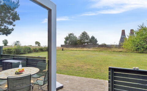 Joon - 100M from the Sea: Land Lot, Schaduw, Buitenmeubels, Tuin, Stoel, Landscaping, Dek, Werf, Hardwood, Gazon