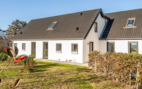 Elida - 400M from the Sea: Huis, Woongebied, Huis, Verblijf, Dak, Land Lot, Siding, Tuin, Landgoed, Gazon