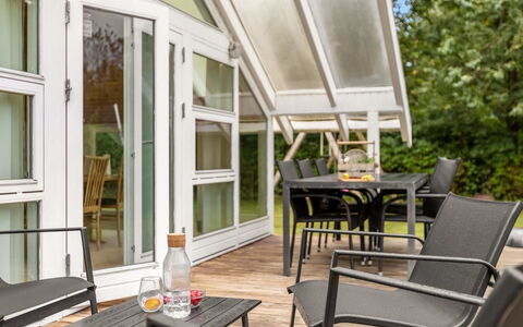 Madita - 30Km from the Sea: Dak, Huis, Huis, Verblijf, Deur, Siding, Dek, Veranda, Plank, Hardwood