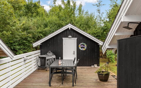 Madita - 30Km from the Sea: Dak, Huis, Huis, Verblijf, Deur, Siding, Dek, Veranda, Plank, Hardwood