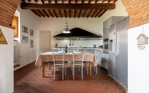 Maria Gabriella Home & Cottage: Meubilair, Interieur Ontwerp, Flooring, Keuken, Hout, Plafond, Verdieping, Countertop, Toestel Van De Keuken, Stoel