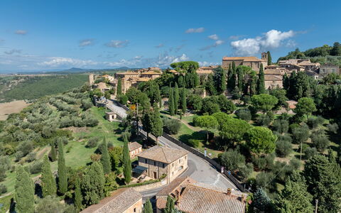 Maria Gabriella Home & Cottage: Boom, Woongebied, Huis, Dak, Landschap, Architectuur, Huis, Landelijk Gebied, Land Lot, Menselijke Nederzetting