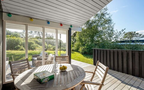 Eggertsine - 1.2Km from the Sea: Hout, Huis, Veranda, Dek, Hardwood, Dak, Beits, Houten Vloer, Eco Hotel