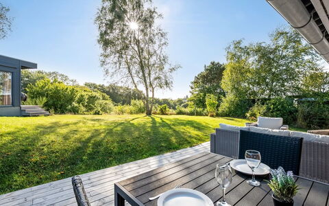 Eggertsine - 1.2Km from the Sea: Hout, Huis, Veranda, Dek, Hardwood, Dak, Beits, Houten Vloer, Eco Hotel