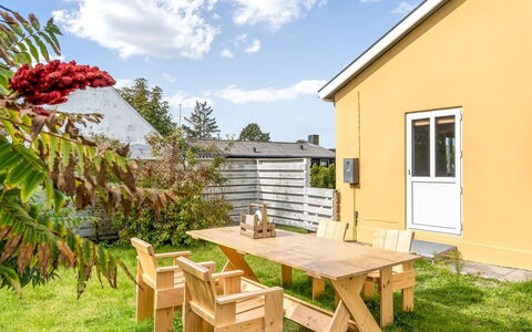 Alpi - 270M from the Sea: Hout, Meubilair, Appartement, Kamer, Plafond, Beits, Stoel, Hardwood, Vernis, Timmerhout