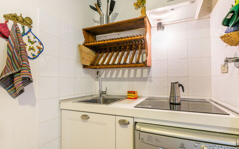 Ridaldi: Major Appliance, Hout, Toestel Van De Keuken, Keuken, Interieur Ontwerp, Flooring, Kamer, Verdieping, Meubilair, Countertop