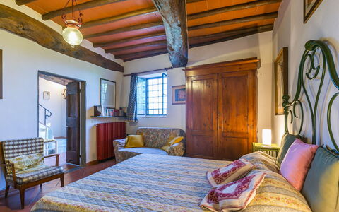 Ridaldi: Muur, Huis, Huis, Meubilair, Villa, Slaapkamer, Kamerplant, Bed, Linens, Hotel