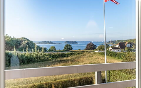 Senni - 800M from the Sea: Gras, Grasland, Land Lot, Verblijf, Landelijk Gebied, Weide, Garden Gebouwen, Tuin, Schuur