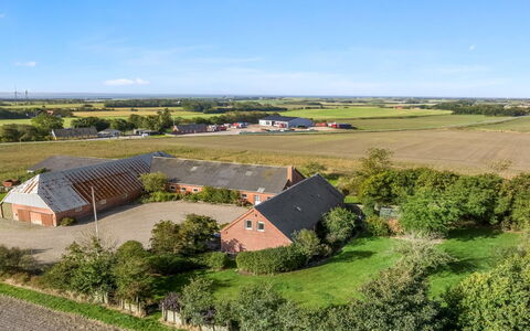 Nette - 2Km to the Fjord: Verblijf, Backyard, Werf, Garden Gebouwen, Schuur, Siding, Buitenmeubels, Blokhut, Outdoor Structuur, Keet