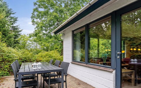 Velika - 300M to the Fjord: Verblijf, Backyard, Werf, Garden Gebouwen, Schuur, Siding, Buitenmeubels, Blokhut, Outdoor Structuur, Keet