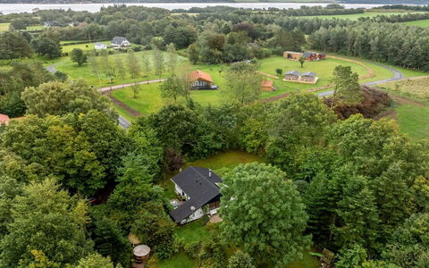 Velika - 300M to the Fjord: Gras, Grasland, Land Lot, Verblijf, Landelijk Gebied, Weide, Garden Gebouwen, Tuin, Schuur