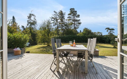 Alvia - 1.6Km from the Sea: Vegetation, Struik, De Lente, Verblijf, Tuin, Schaduw, Backyard, Werf, Stoel