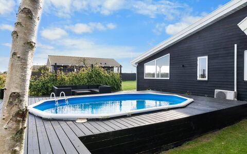 Rolfkarl - 250M from the Sea: Blauw, Verblijf, Huis, Huis, Boerderij, Landgoed, Siding
