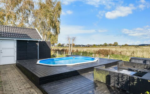 Rolfkarl - 250M from the Sea: Blauw, Verblijf, Huis, Huis, Boerderij, Landgoed, Siding