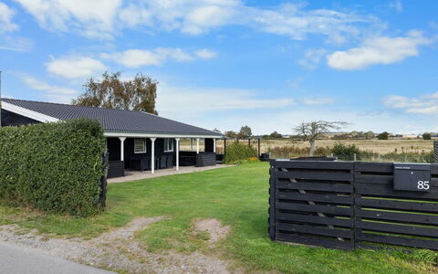 Rolfkarl - 250M from the Sea: Blauw, Verblijf, Huis, Huis, Boerderij, Landgoed, Siding