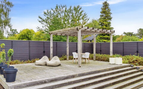 Rusalina - 20M from the Sea: Dak, Huis, Huis, Verblijf, Deur, Siding, Dek, Veranda, Plank, Hardwood