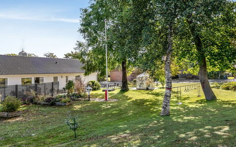 Ritha - 30Km from the Sea: Verblijf, Backyard, Werf, Garden Gebouwen, Schuur, Siding, Buitenmeubels, Blokhut, Outdoor Structuur, Keet
