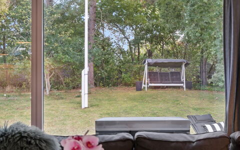 Baarde - 1.2Km from the Sea: Meubilair, Glas, Schaduw, Stoel, Backyard, Buitenmeubels, Daylighting, Outdoor Structuur, Woonkamer, Kamerplant