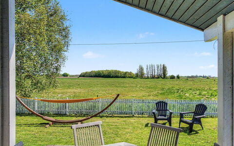 Roya - 100M from the Sea: Blauw, Verblijf, Huis, Huis, Boerderij, Landgoed, Siding
