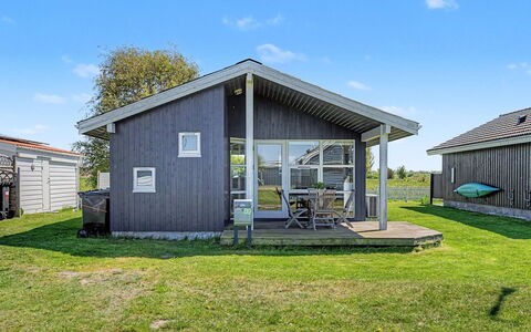 Roya - 100M from the Sea: Blauw, Verblijf, Huis, Huis, Boerderij, Landgoed, Siding