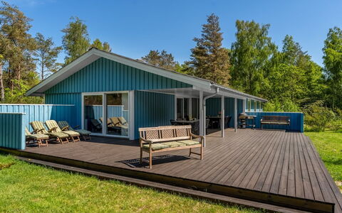 Alika - 300M from the Sea: Hout, Schaduw, Verblijf, Dek, Eco Hotel, Hardwood, Veranda, Plank, Garden Gebouwen, Landgoed