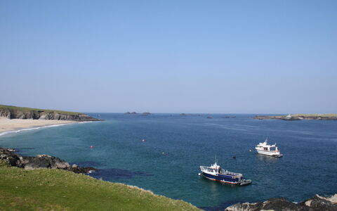 Dingle Cy (Tr4) - 3 Bed No 12: Blauw, Boot, Water, Zwemwater, Watervoorraden, Watercraft, Kust, Kust En Oceanic Landvormen, Zee, Waterweg