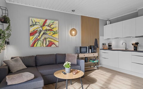 Asfrid - 80M from the Sea: Meubilair, Interieur Ontwerp, Flooring, Verdieping, Bankstel, Woonkamer, Hout, Kamer, Houten Vloer, Plafond
